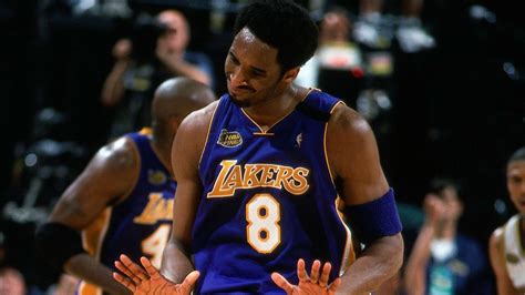 Top Moments: Kobe Bryant drops 81 points on Raptors in 2006.